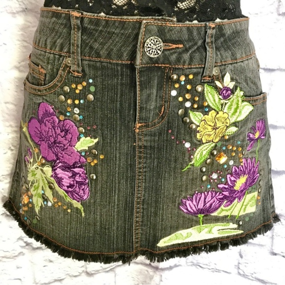 Vintage NWT XOXO Embroidered Denim Mini Circa-2000’s Spirit Bird Embroidery - Picture 3 of 13